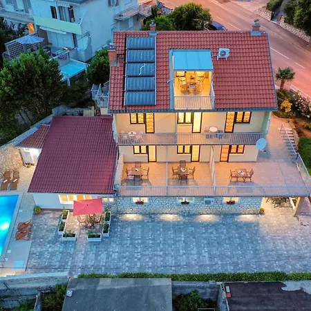 Jasna تْسْغيكفانِتْسا