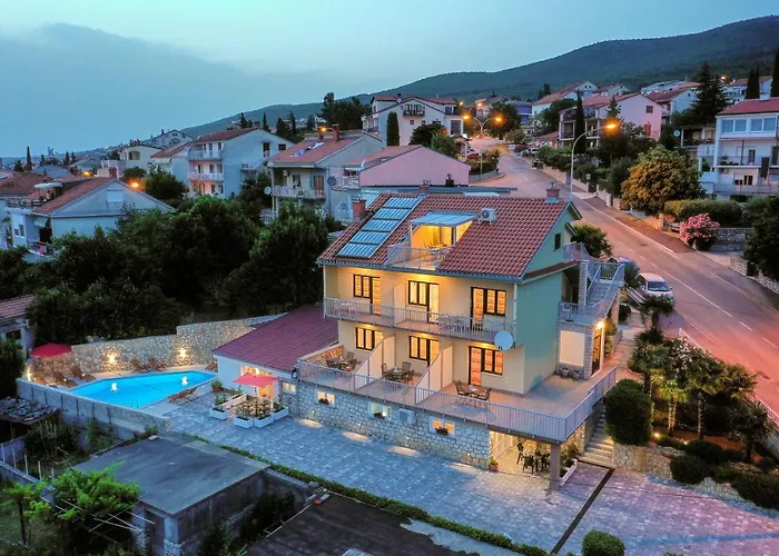 Jasna アパート ツリクヴェニツァ