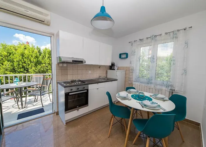 アパート Jasna ツリクヴェニツァ